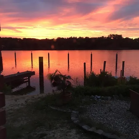 Schoene 3zimmer Ferienwohnung Direkt Am Baalensee 公寓 Fürstenberg-Havel