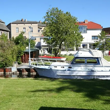 公寓 Schoene 3zimmer Ferienwohnung Direkt Am Baalensee Fürstenberg-Havel
