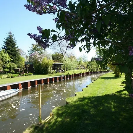 Schoene 3zimmer Ferienwohnung Direkt Am Baalensee * Fürstenberg-Havel