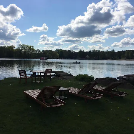 公寓 Schoene 3zimmer Ferienwohnung Direkt Am Baalensee Fürstenberg-Havel